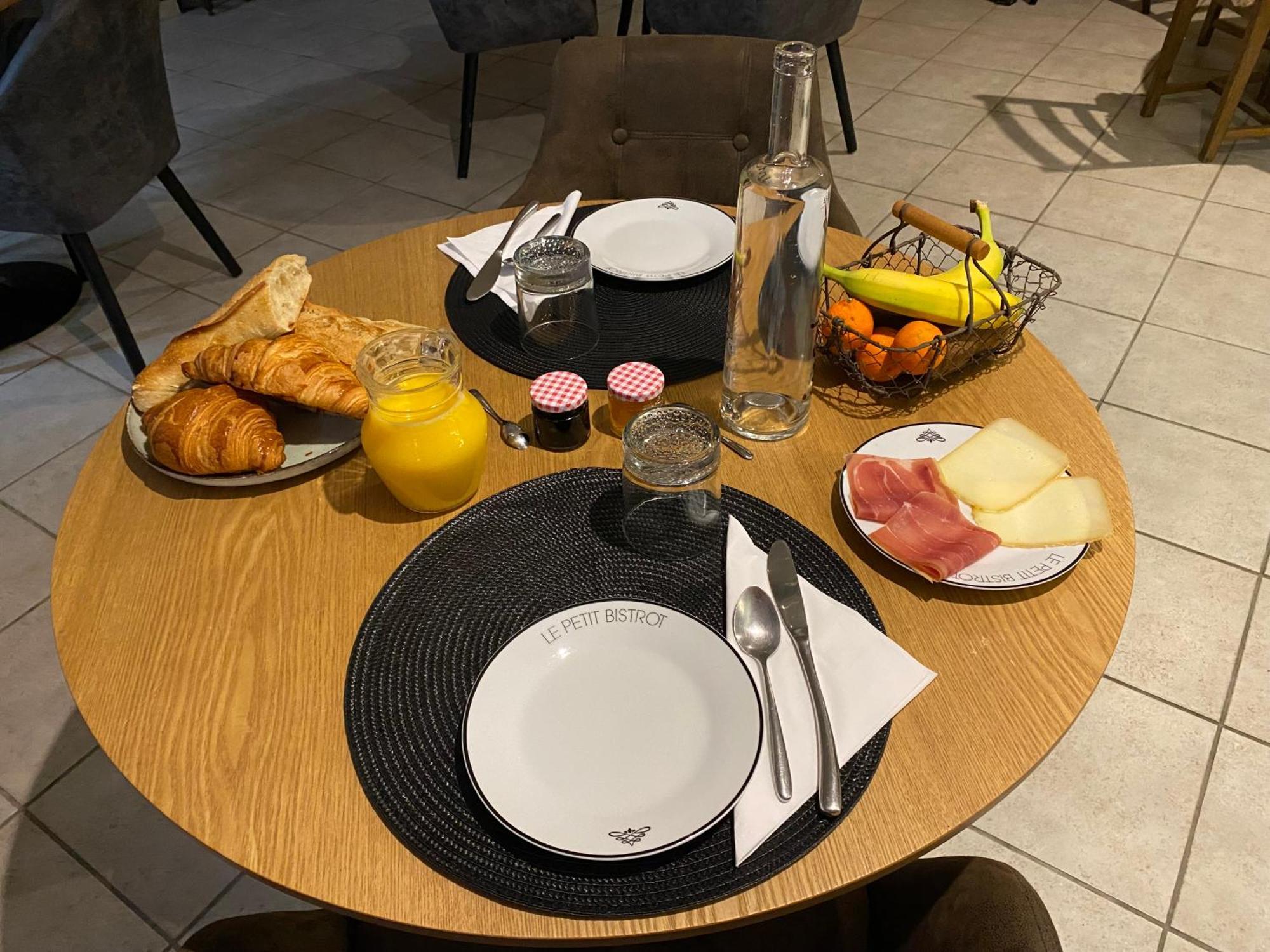L' Auberge Campagnarde, Lourdes Poueyferre Екстер'єр фото