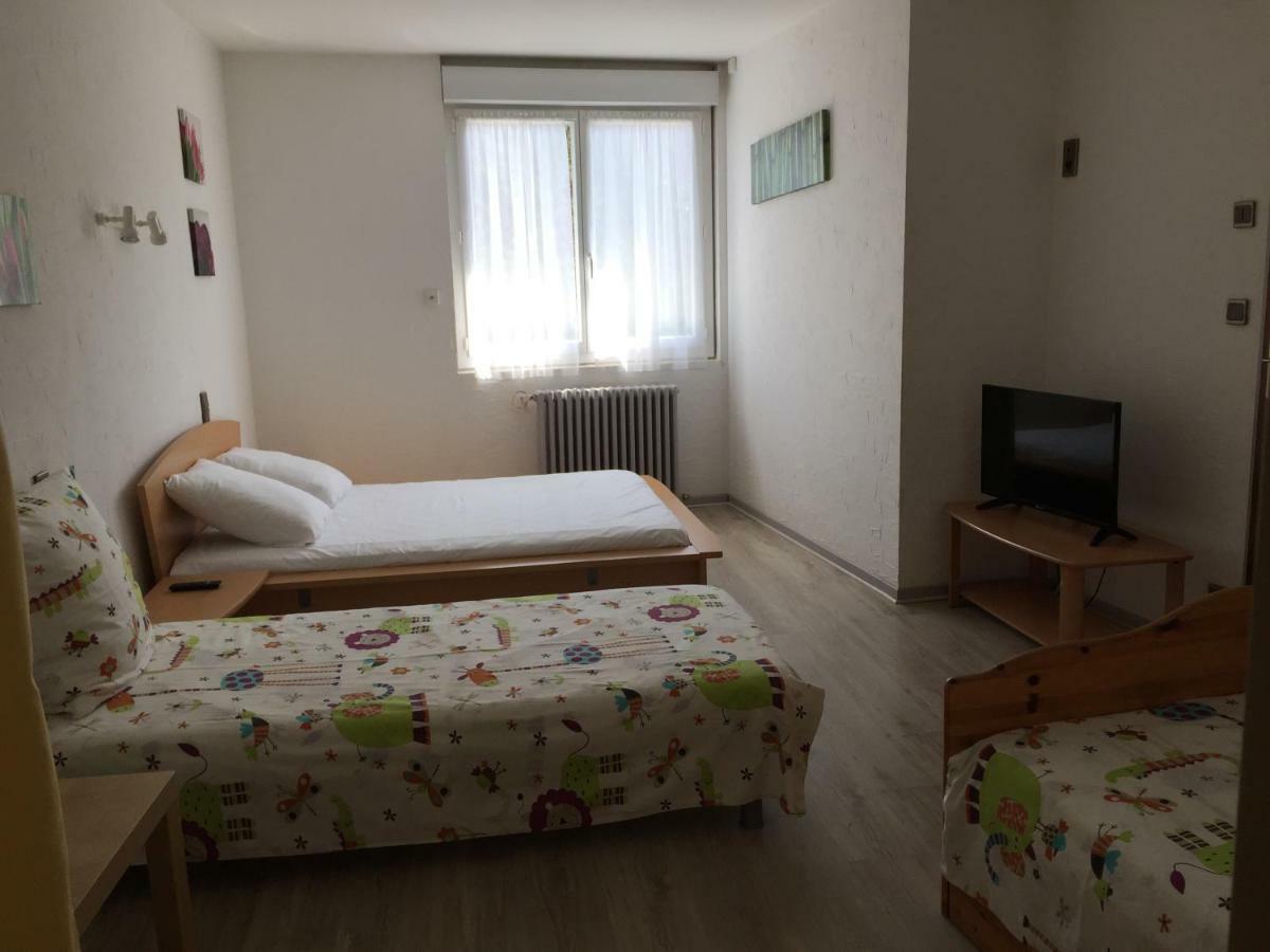 L' Auberge Campagnarde, Lourdes Poueyferre Екстер'єр фото